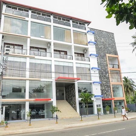 Centhara Beach Weligama Hotel Exterior photo