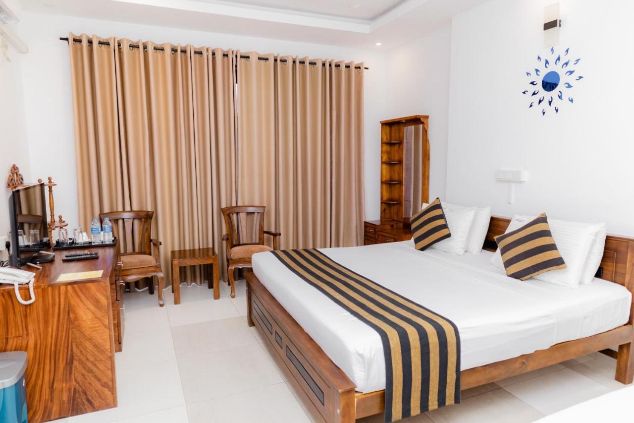 Centhara Beach Weligama Hotel Exterior photo